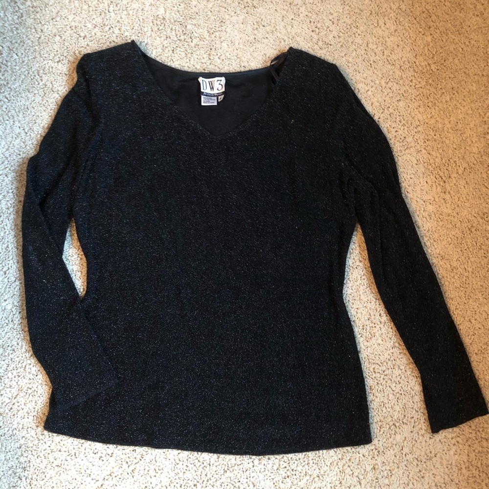 DW3 for David Warren- V Neck Long Sleeve Top